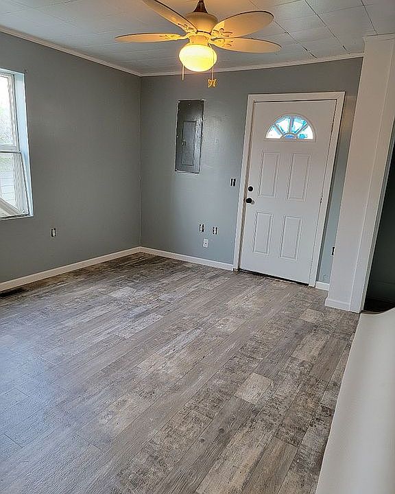 2nd image of 120 Georgia St