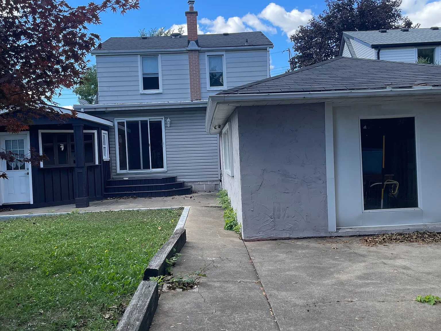 3 bed, $2,950 — Photo 2