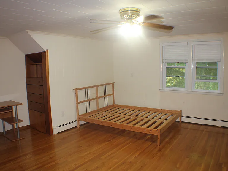 366 Waverley Oaks Rd — Photo 8