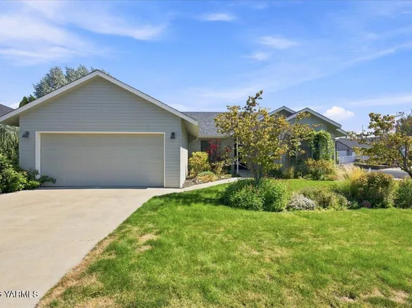 364 S 76th Ave, Yakima, WA 98908