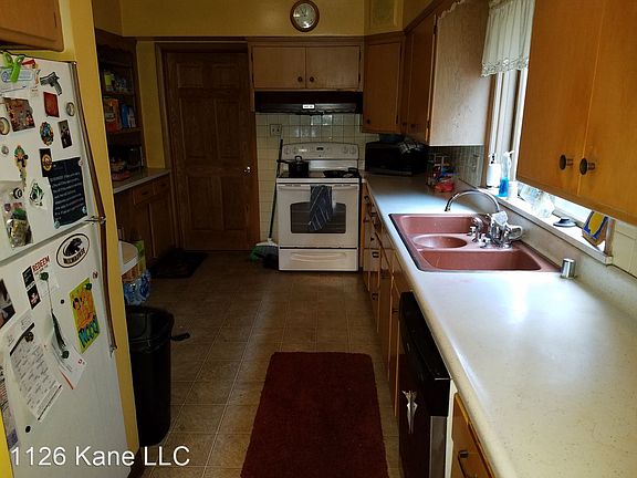 2nd image of 2938 N Farwell Ave