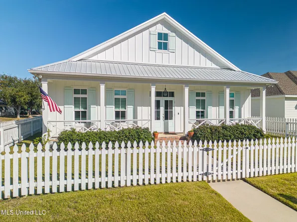 408 Thomas Shields Blvd, Bay Saint Louis, MS 39520