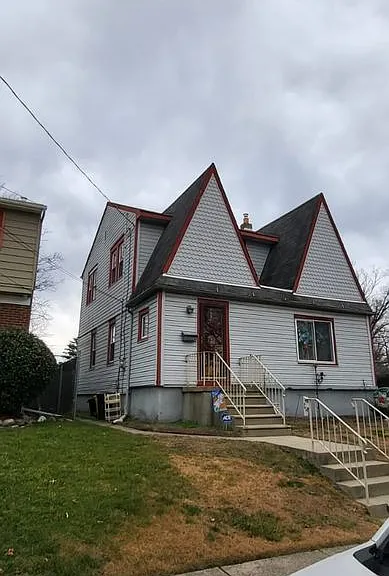 5083 Homestead Ave — Photo 1