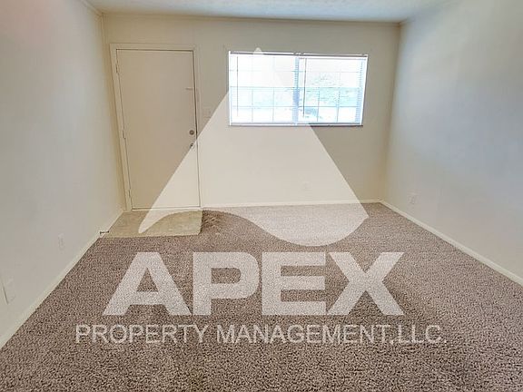 4th image of 1221 W Parkway Ave #13