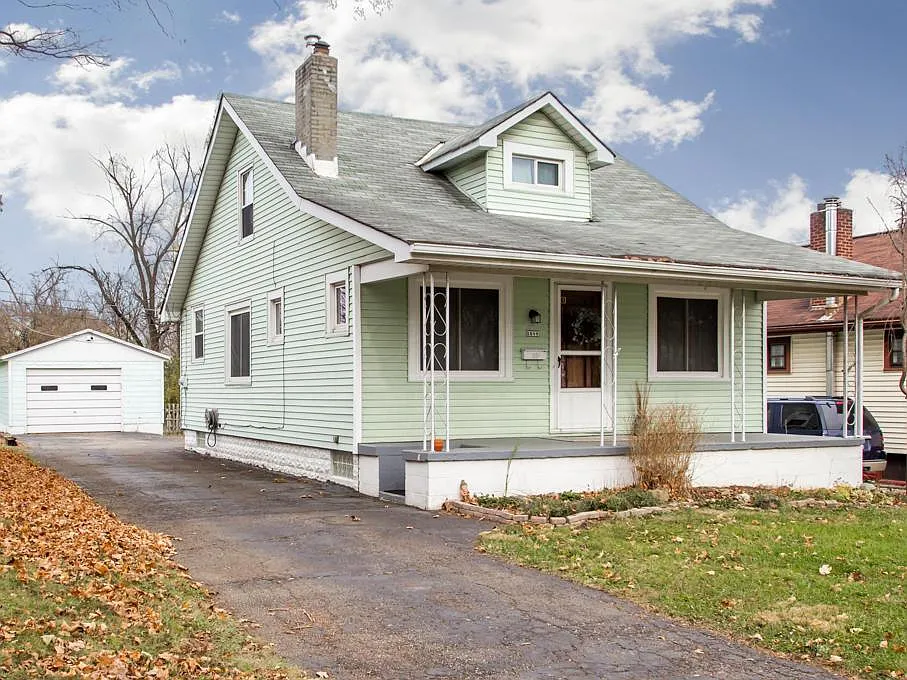 2688 Dibblee Ave photo 1