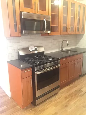 Rented by Alexander Bilu, LREB | media 12