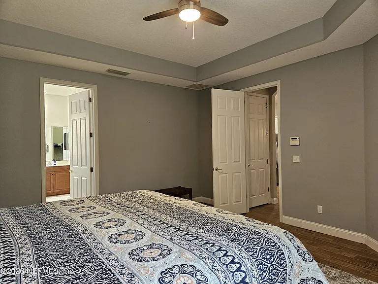 169 W Village Dr — Photo 16