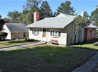 22 Perry Rd, Lambertville, NJ 08530