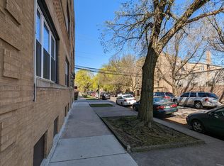 1703 W North Shore Ave APT 3, Chicago, IL 60626