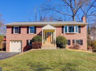 3025 Battersea Ln, Alexandria, VA 22309