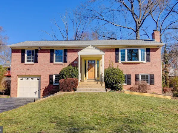 3025 Battersea Ln, Alexandria, VA 22309