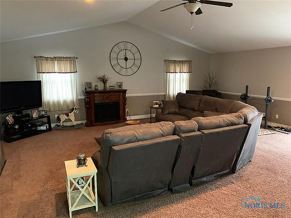 2nd image of 161 Laurie Dr