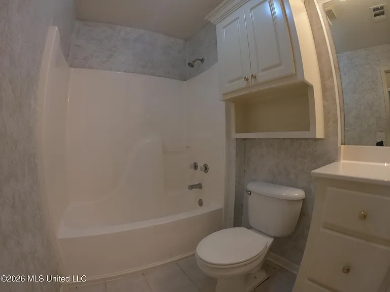 124 Hunters Row — Photo 38