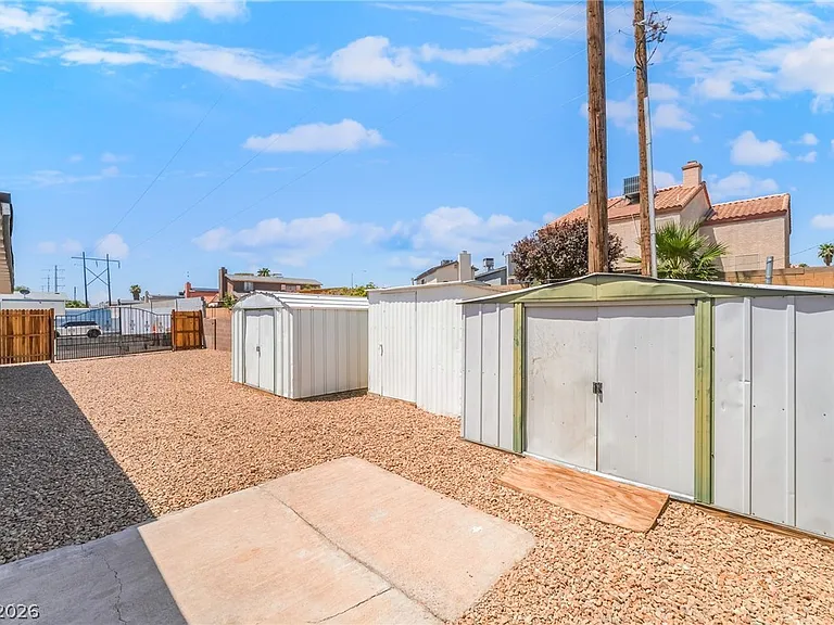 5402 Tahoe Dr — Photo 32