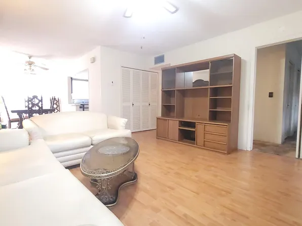 48 Stratford D, West Palm Beach, FL 33417