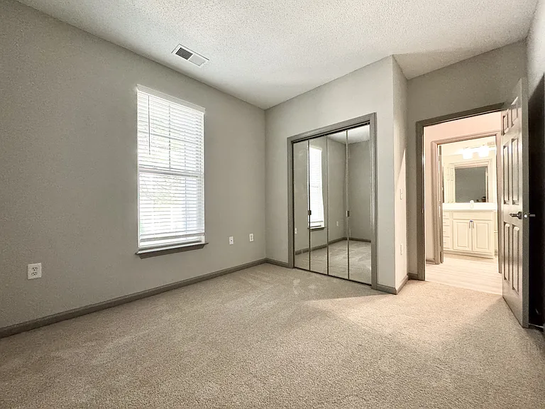 Brookberry Park Apartments — Photo 15