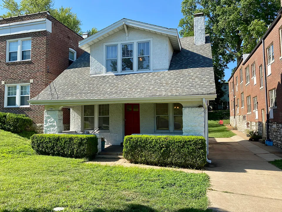 7303 Zephyr Pl