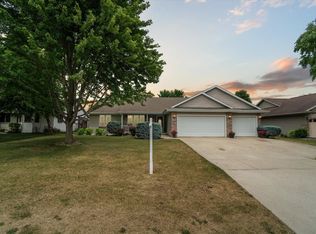 4115 Sandstone Dr, Janesville, WI 53546