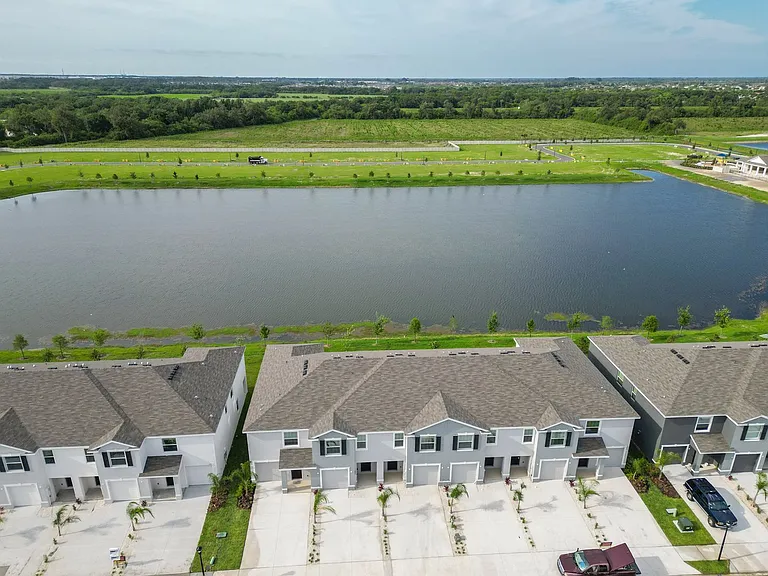 233 Mangrove Shade Cir — Photo 3