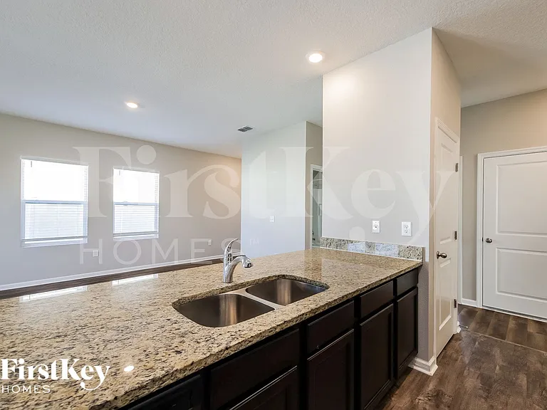 837 Orchid Grove Blvd — Photo 6