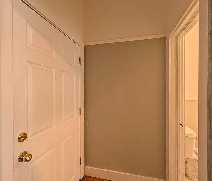 2451 Le Conte — Photo 12