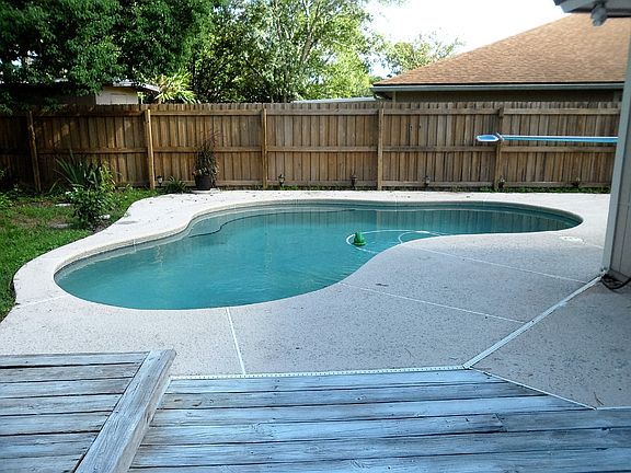 5th image of 11637 Lazy Willow Ln