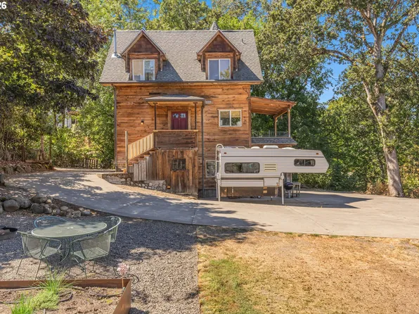 2260 Sherman Ave, Hood River, OR 97031