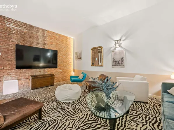 525 West 22nd Street image 17 of 20