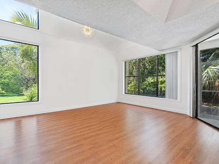 5280 SE Seascape Way #101 — Photo 22