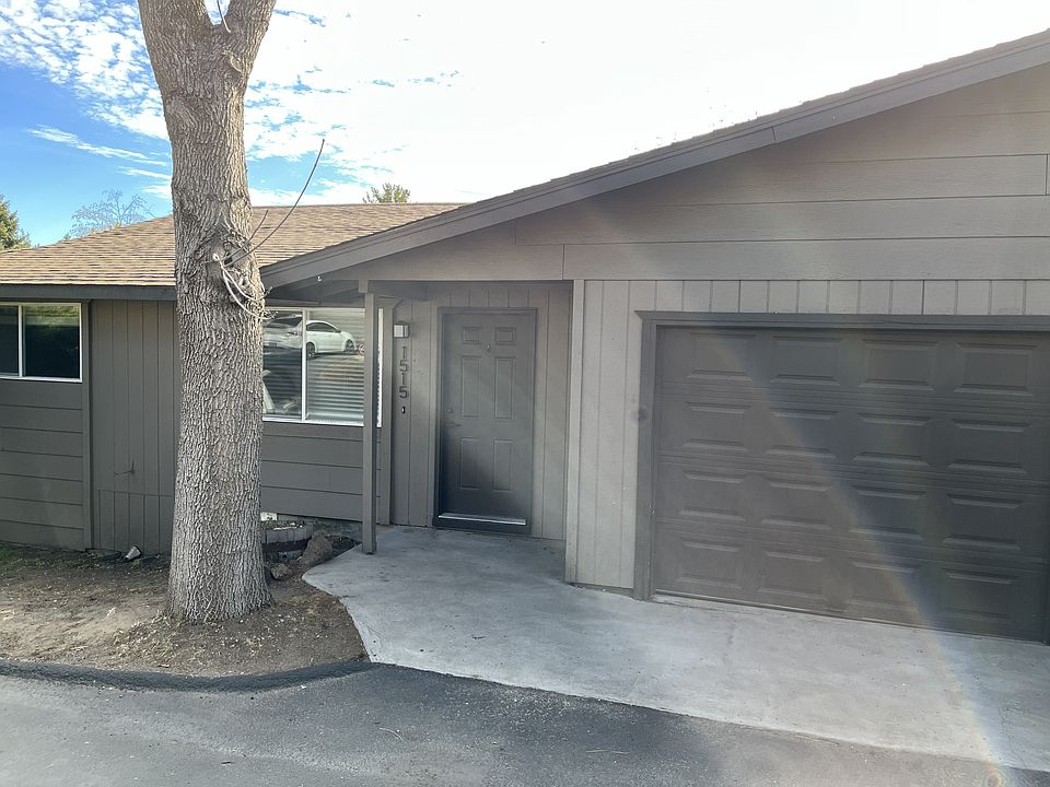 1st image of 1515 SE Skylark Dr #1515