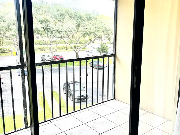 201 Foxtail Dr #H3 — Photo 6