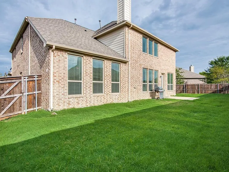 7592 Plowman Ln — Photo 25