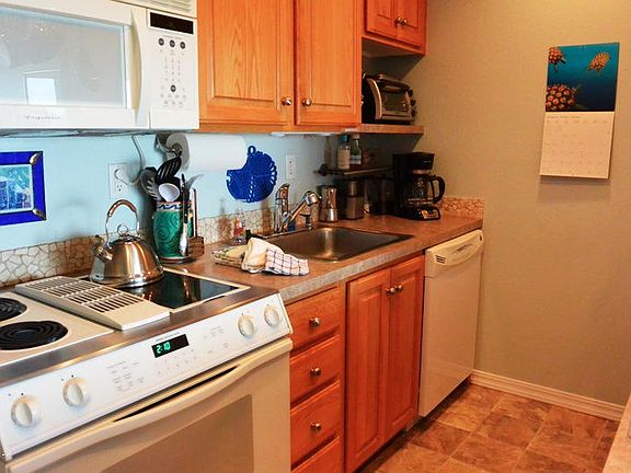 5th image of 145 NW Inlet Ave #110