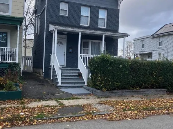 21 Lake St, East Orange City, NJ 07017