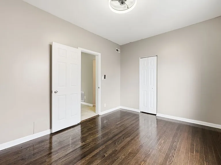 8041 S Laflin St #2 — Photo 18