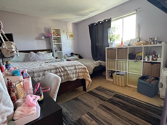 5th image of 431 Bahia Way