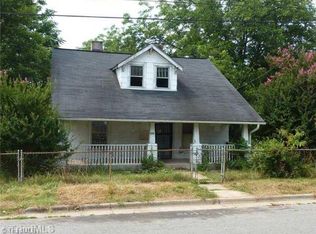 900 SE Crowder St, Winston Salem, NC 27107