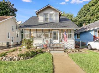 1214 75th St, Kenosha, WI 53143