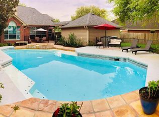 2110 Claire Ct, Sugar Land, TX 77478