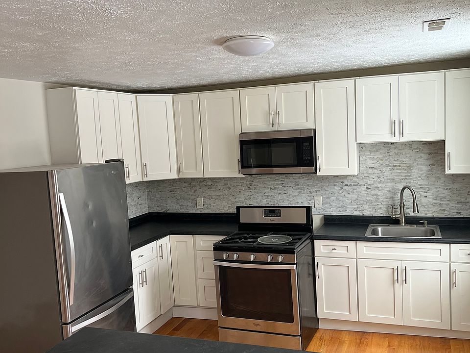 1st image of 73 Bank St APT 4