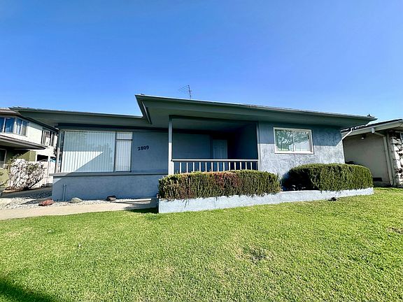 2nd image of 2809 W Rosecrans Ave APT 1
