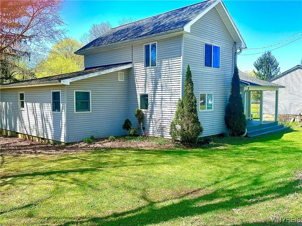 9749 Church St, Farmersville Station, NY 14060