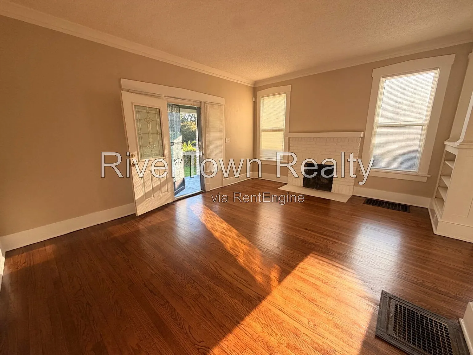 4 bed, 2.0 bath, 2154 sqft, $2,500 — Photo 4