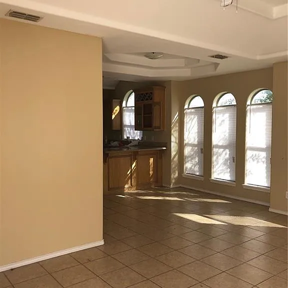 904 S Palm Dr #4 — Photo 2