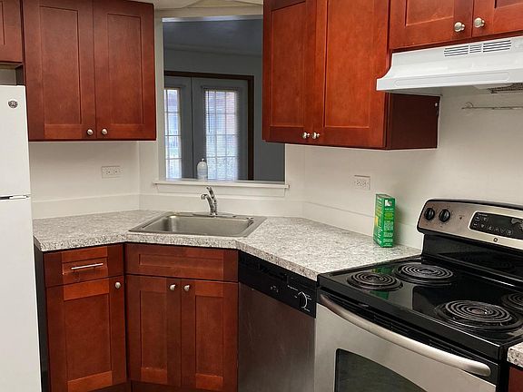 3rd image of 4151 Williamsburg Ct