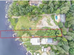 18011 E Lake Desire Dr SE, Renton, WA 98058