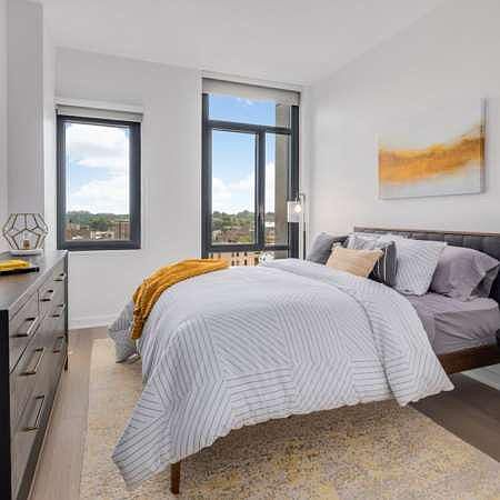1st image of 362 Huguenot St #901