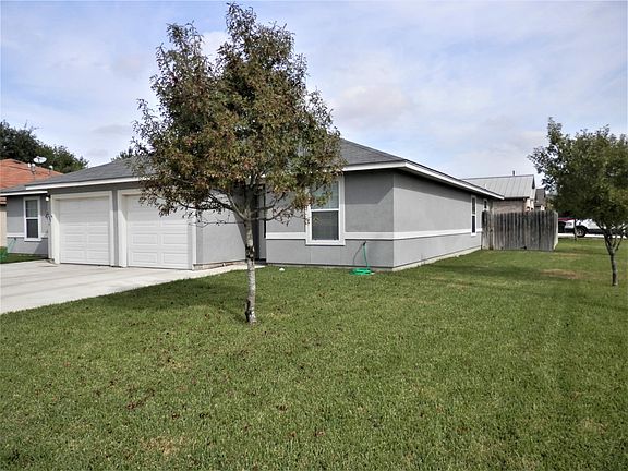 3rd image of 1035 Helen Dr #A