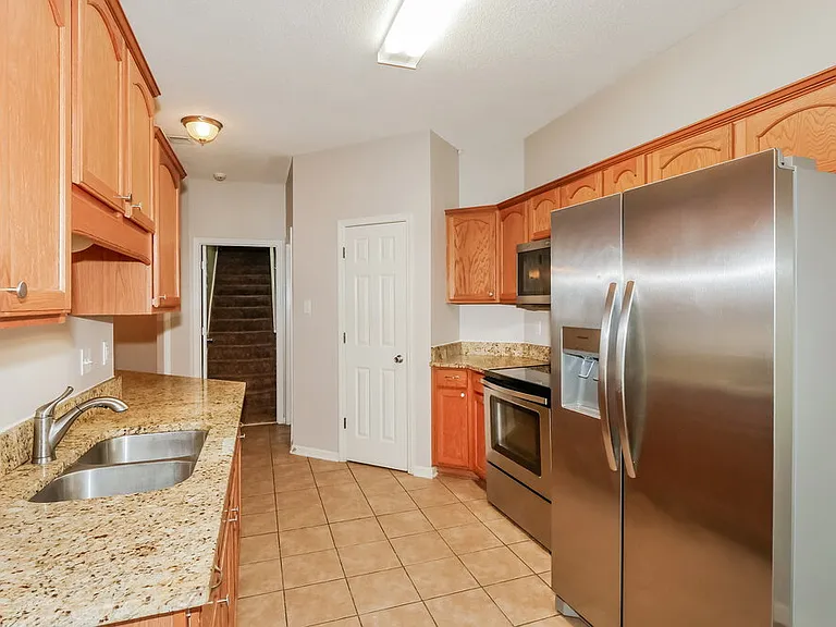5820 Lillian Bend Dr — Photo 7