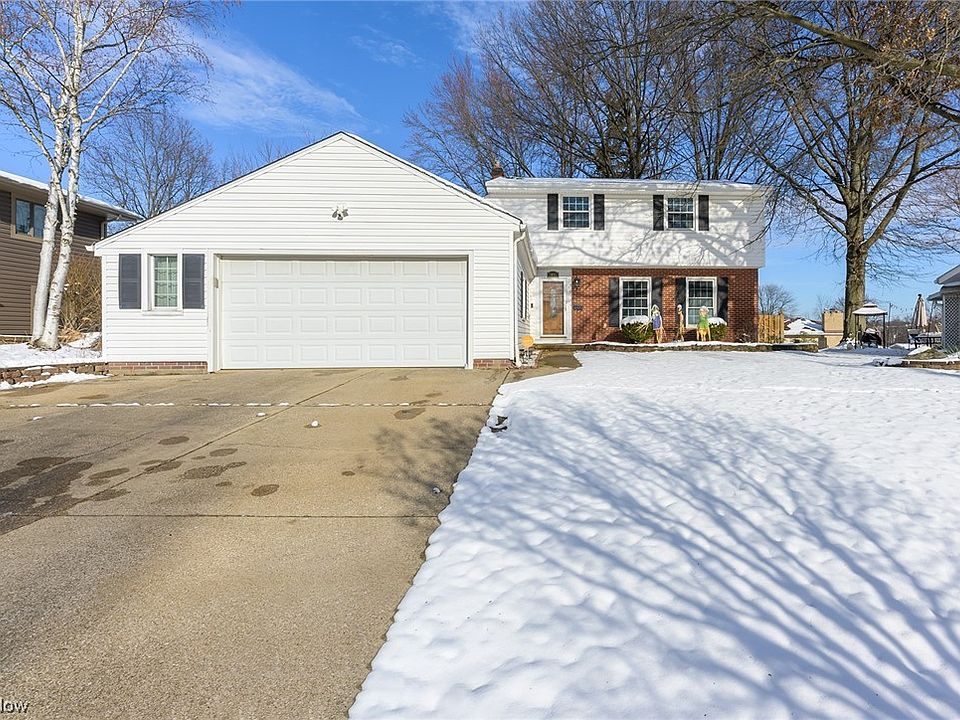 1st image of 2093 Daniels Ave